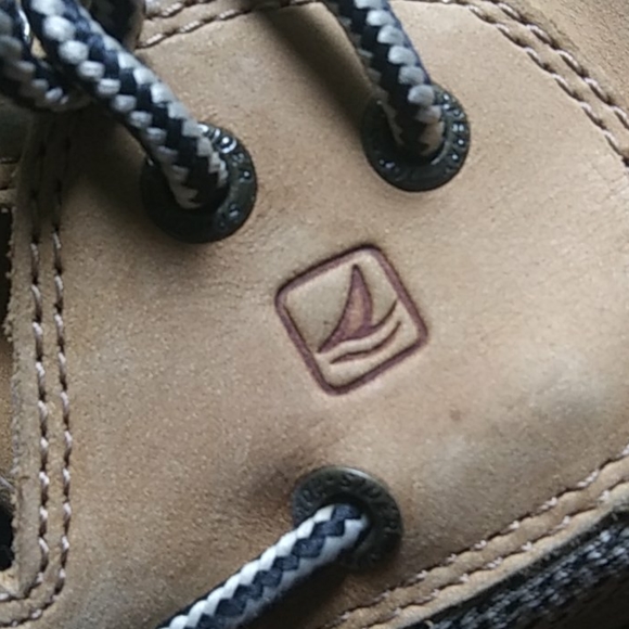 boys size 5 - Picture 8 of 8